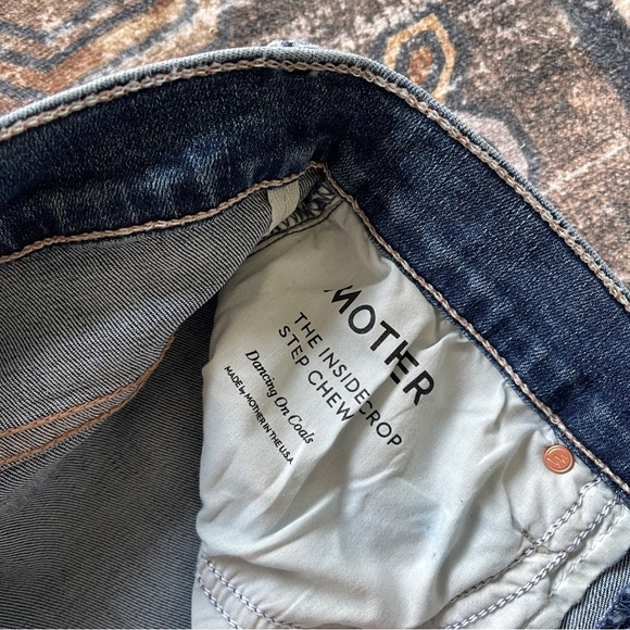 Mother Insider Crop Step Chew Dancing On Coals Jeans Distressed Denim Blue - Picture 4 of 7
